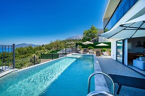 Villa Bianca With Sea View