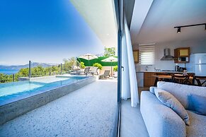 Villa Bianca With Sea View