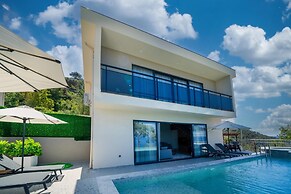 Villa Bianca With Sea View