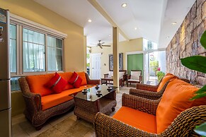 3 Bed Pool Villa in Great Location - STV