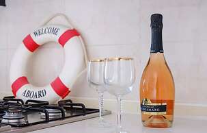 Villa Diamante Torre Lapillo With Air Conditioning, Parking And Wi-fi