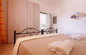 Villa Diamante Torre Lapillo With Air Conditioning, Parking And Wi-fi