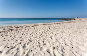 Villa Diamante Torre Lapillo With Air Conditioning, Parking And Wi-fi