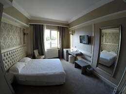 Deniz Otel