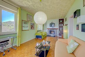 Easy Panorama Apartment Stresa Hill