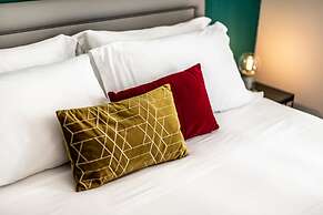 Ortigia s Queen in Syracuse