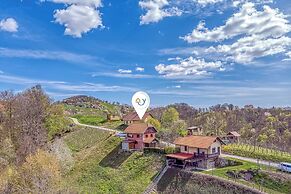 Vineyard Cottage Vesna Lake View