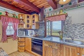 Vineyard Cottage Vesna Lake View
