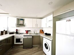 Gorgeous Residence in a Luxury Complex in Kyrenia