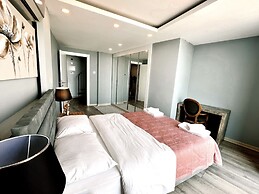 Gorgeous Residence in a Luxury Complex in Kyrenia