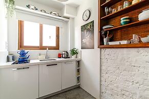 Single House Luminous and Chic Flat in Fatih