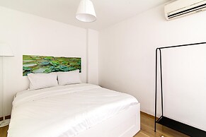 Single House Luminous and Chic Flat in Fatih