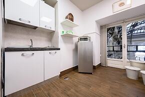 Piazza Nicola Amore 14