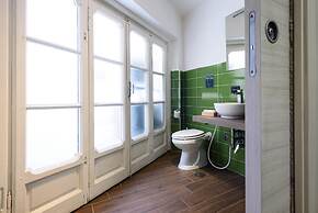 Piazza Nicola Amore 14