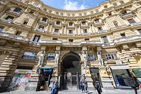 Piazza Nicola Amore 14