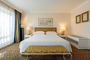 Grand Skylight Hotel Royal