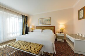 Grand Skylight Hotel Royal