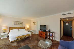 Grand Skylight Hotel Royal