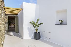 Nasta Suites & Villas Intentional Living Mykonos