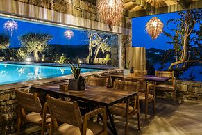 Nasta Suites & Villas Intentional Living Mykonos
