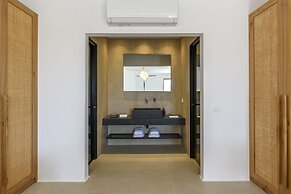 Nasta Suites & Villas Intentional Living Mykonos
