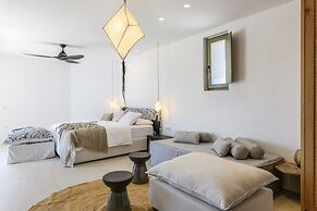 Nasta Suites & Villas Intentional Living Mykonos