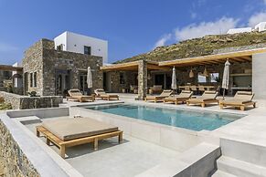 Nasta Suites & Villas Intentional Living Mykonos