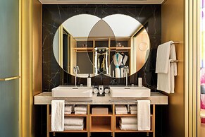 The BoTree London, Curio Collection by Hilton