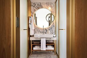 The BoTree London, Curio Collection by Hilton
