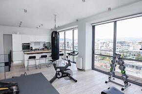 Penthouse w 360 View of Athens and Gym