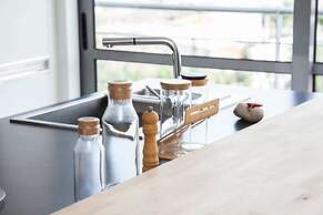 Penthouse w 360 View of Athens and Gym