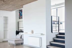 Penthouse w 360 View of Athens and Gym