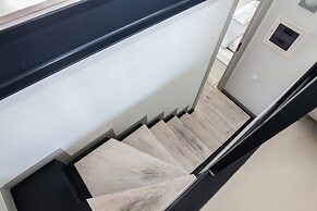 Penthouse w 360 View of Athens and Gym