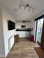Hertford - Sleeps 2 - 92 Walking Score - Garden
