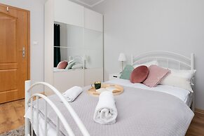 Spacious Family Apartment by Renters