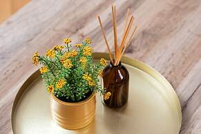 Spacious Family Apartment by Renters