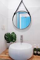 La Casa Homestay Ha Long