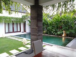 Gathering With 5 Bedroom Center House Villa