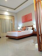 Gathering With 5 Bedroom Center House Villa