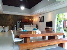 Gathering With 5 Bedroom Center House Villa