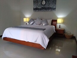 Gathering With 5 Bedroom Center House Villa