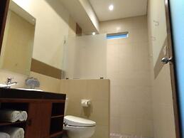 Gathering With 5 Bedroom Center House Villa