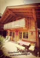 Truckshutte Holiday Home