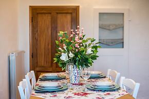 Apartment in the Heart of Radicondoli With Views Over the Hills and Wi