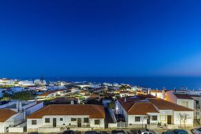 Oceanview Apart A By Sequeira