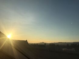 Windows Over Stroud Penthouse Apartment With Views