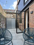 Ideal Bristol Getaway - 3 bed Harbourside Home