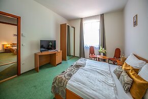 Hotel Anna Villa