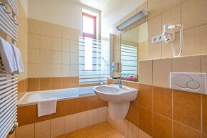 Hotel Anna Villa