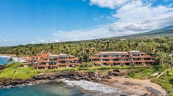Makena Surf, #f-108 2 Bedroom Condo by RedAwning